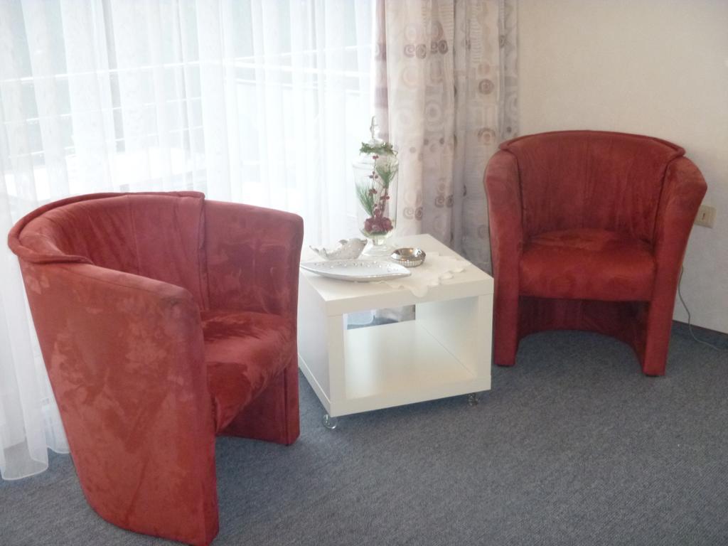 Haus Delphin Hotel Bad Wildungen Ngoại thất bức ảnh