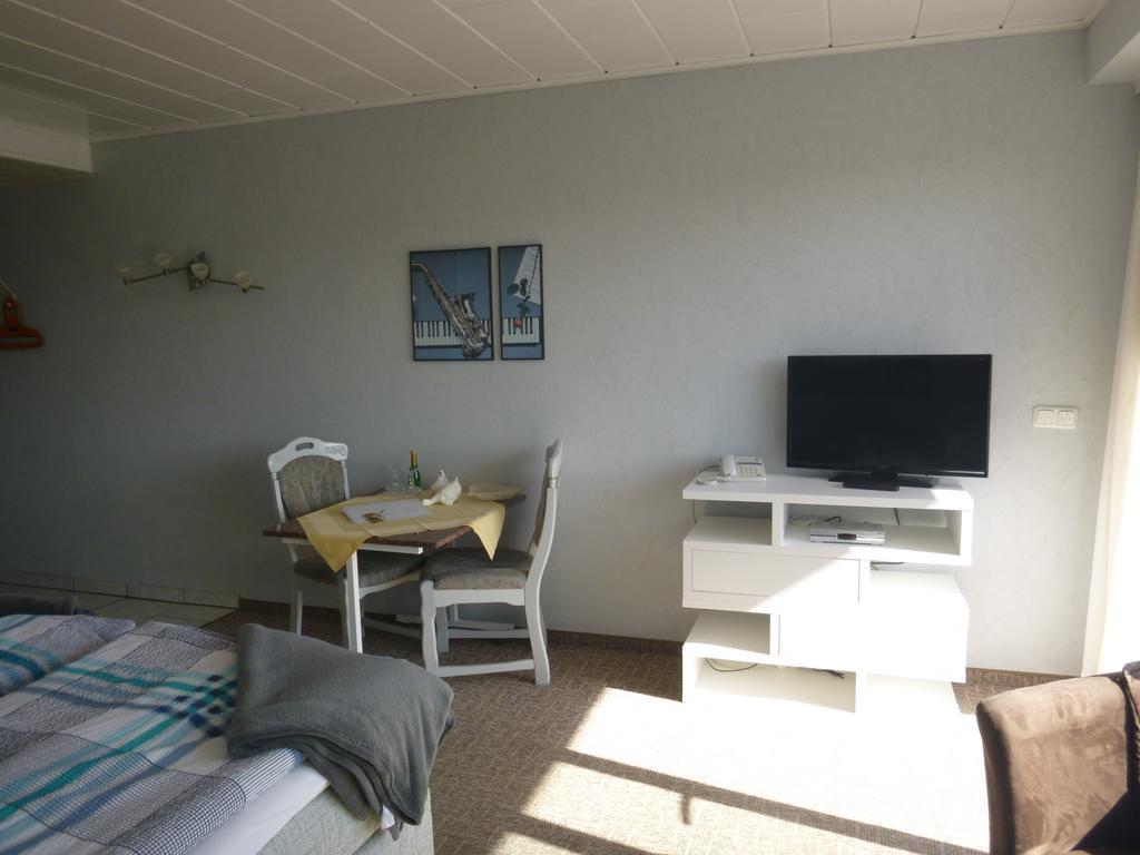 Haus Delphin Hotel Bad Wildungen Ngoại thất bức ảnh