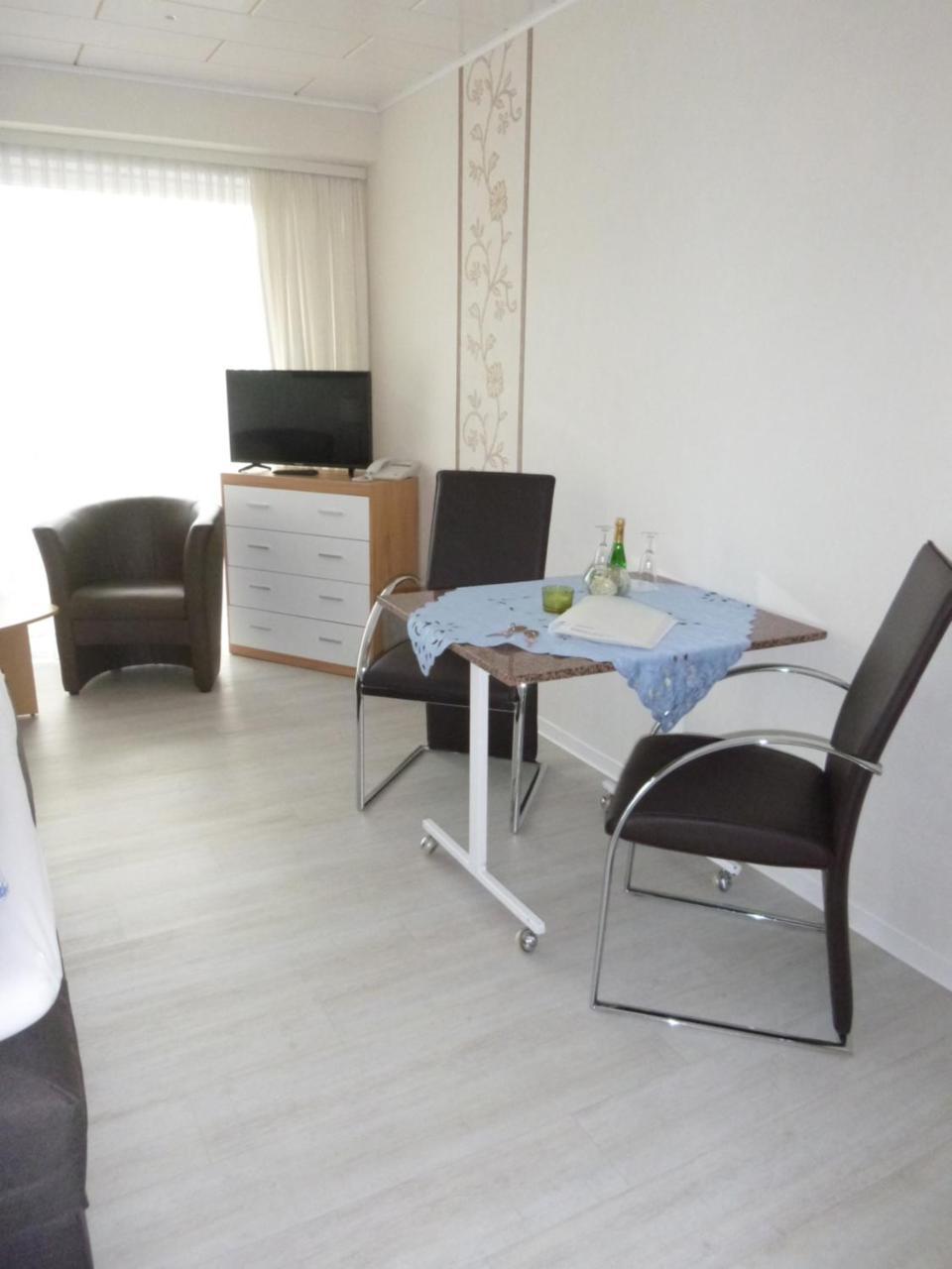 Haus Delphin Hotel Bad Wildungen Ngoại thất bức ảnh